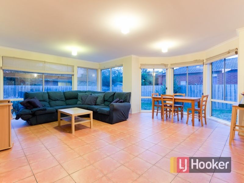 29 Grand Arch Way, Berwick VIC 3806