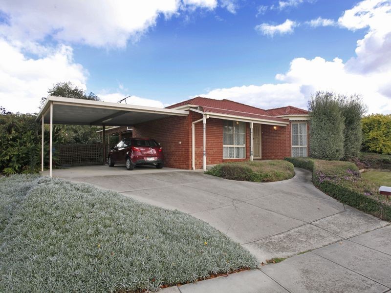 44 Jarryd Crescent, Berwick VIC 3806