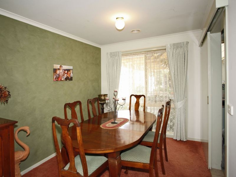 44 Jarryd Crescent, Berwick VIC 3806
