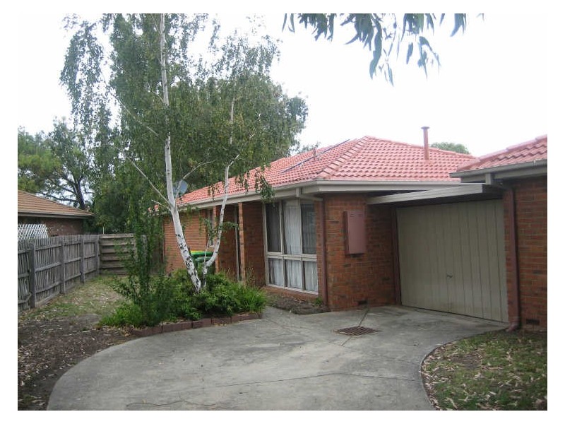 2/5 Stella Street, Beaconsfield VIC 3807