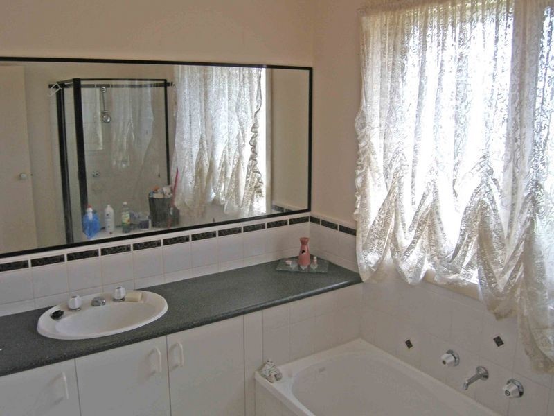 149 Hinrichsen Drive, Hallam VIC 3803