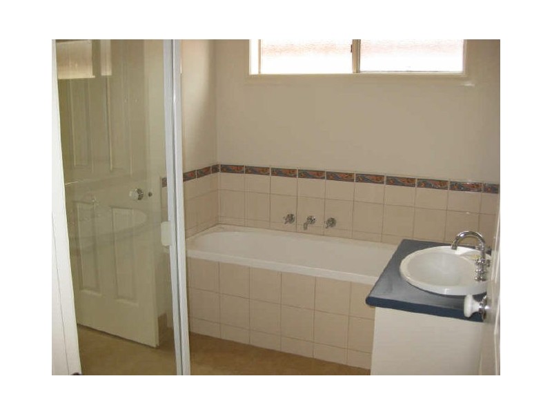 2/8 Norwarran Way, Langwarrin VIC 3910