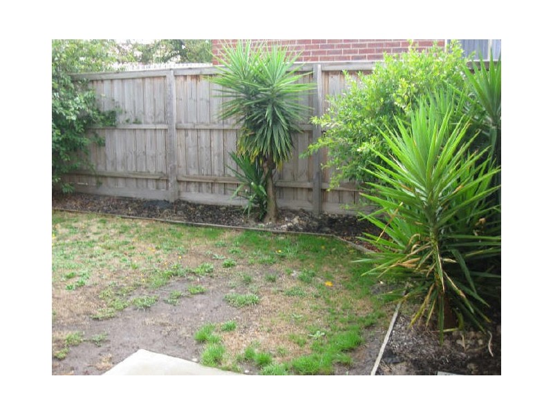 2/8 Norwarran Way, Langwarrin VIC 3910