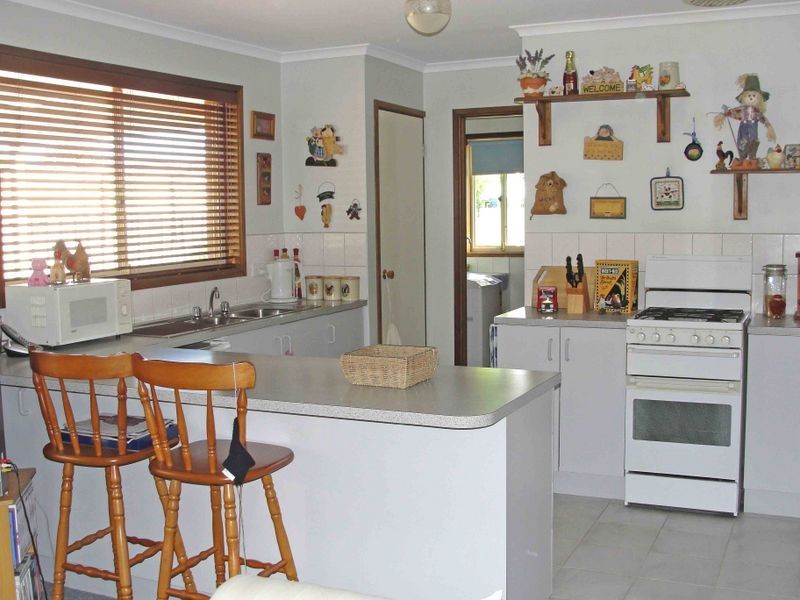 11 Festival Terrace, Berwick VIC 3806