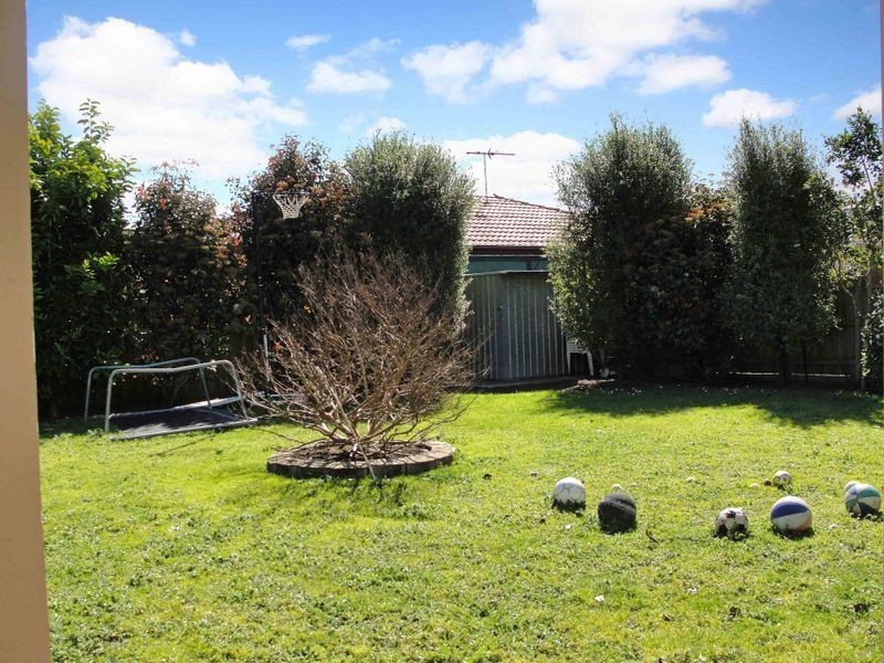 11 Festival Terrace, Berwick VIC 3806