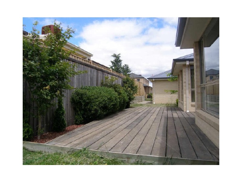 6 Cedarwood Crescent, Berwick VIC 3806