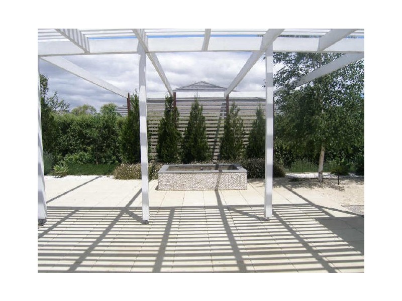 7 Cedarwood Crescent, Berwick VIC 3806