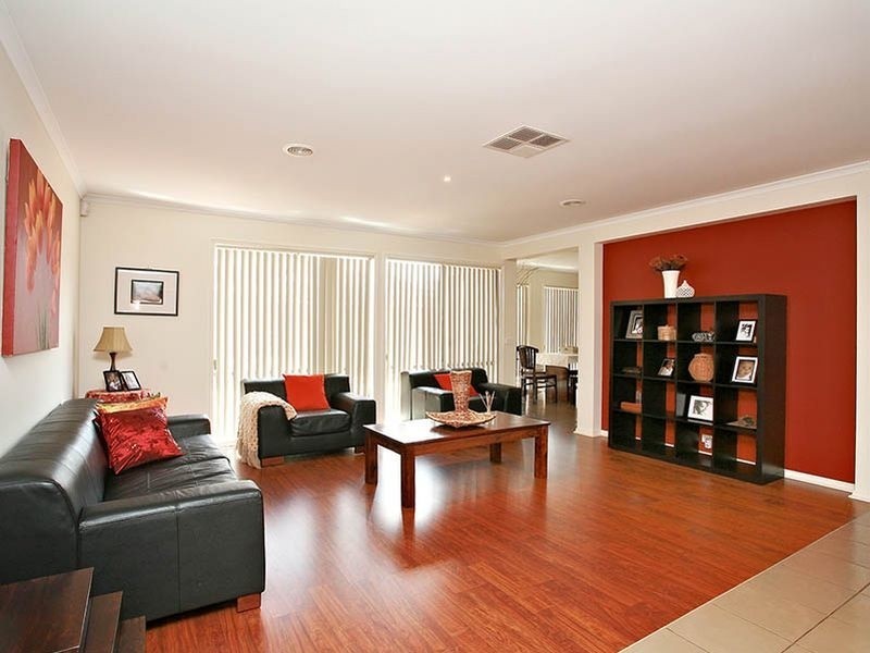 6 Inga Court, Berwick VIC 3806