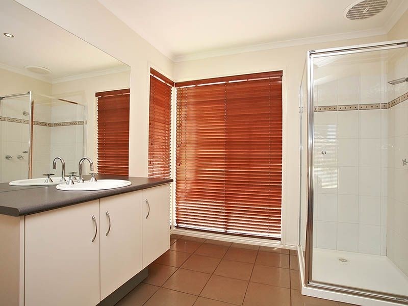 6 Inga Court, Berwick VIC 3806