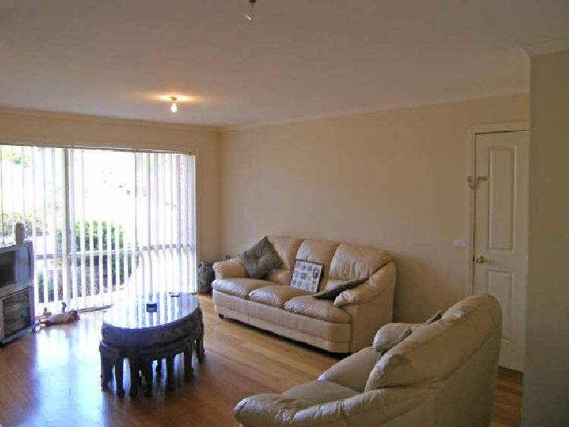 6 Jarryd Crescent, Berwick VIC 3806