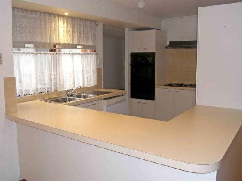 8 Bruce Court, Berwick VIC 3806