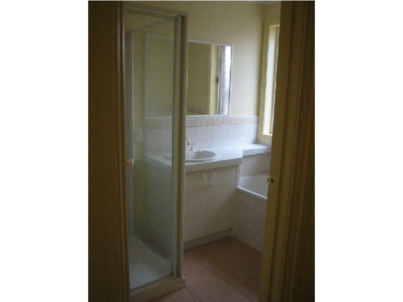 4 Kinsale View, Berwick VIC 3806