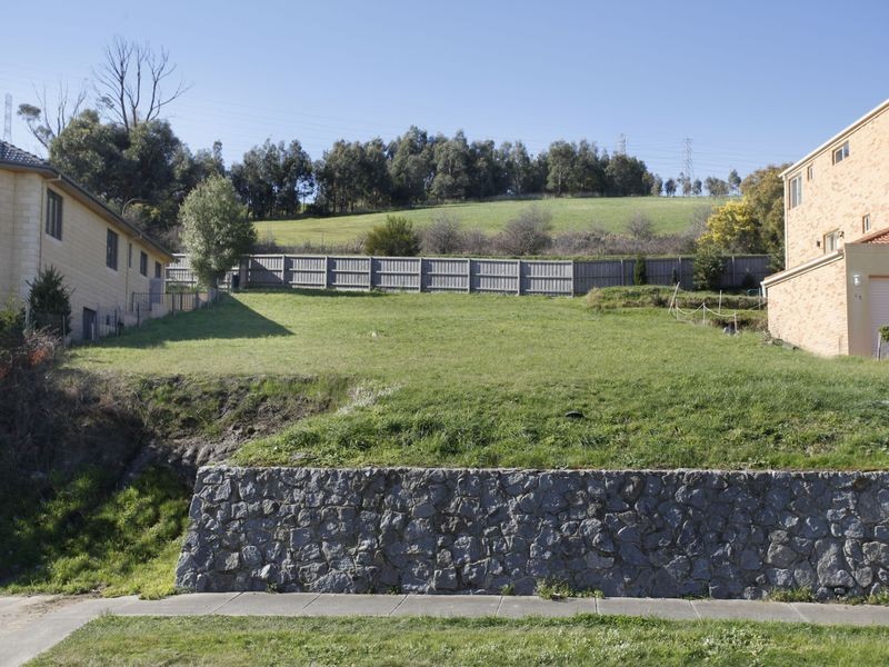 43 Montbrae Circuit, Narre Warren North VIC 3804