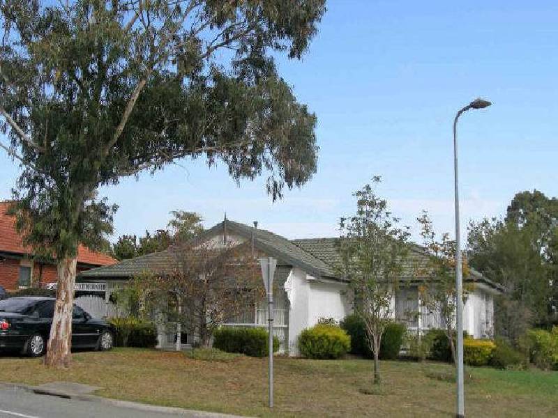 42 Coowarra Way, Berwick VIC 3806