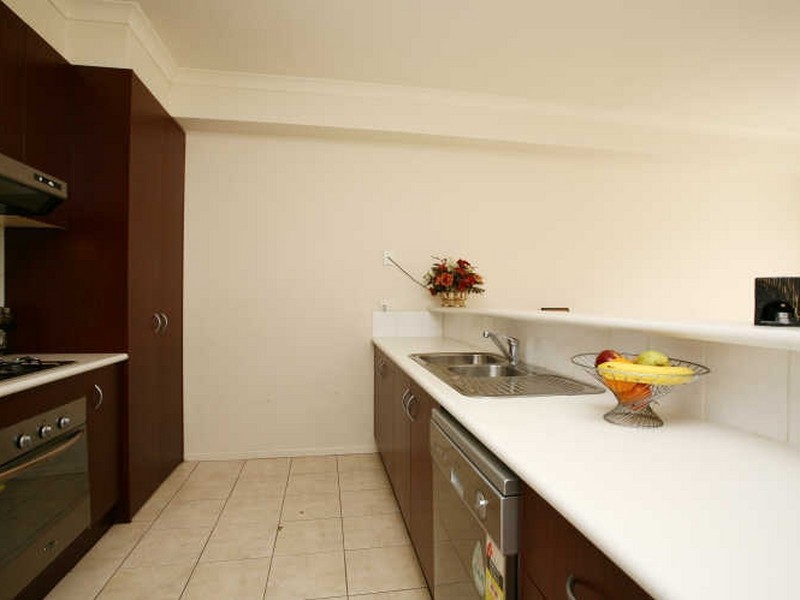 2/101-107 Golf Links Road, Berwick VIC 3806