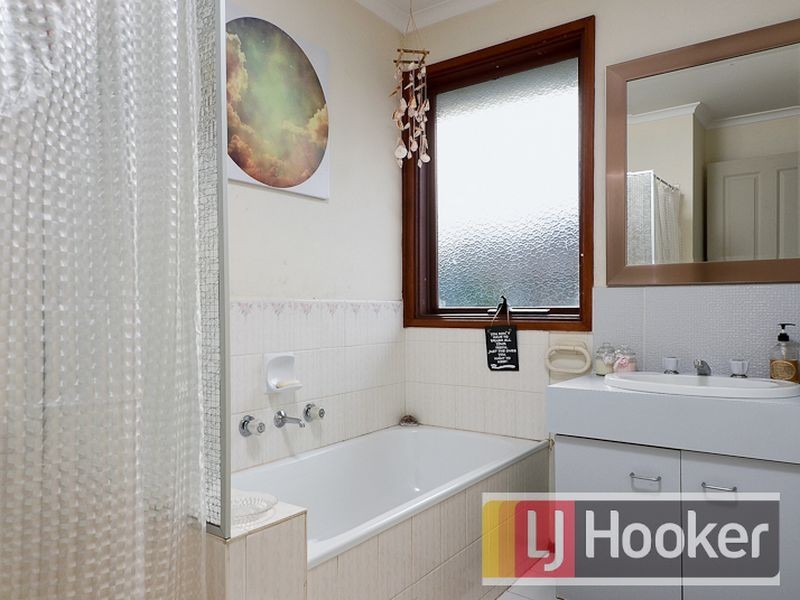 15 Kelburn Road, Berwick VIC 3806