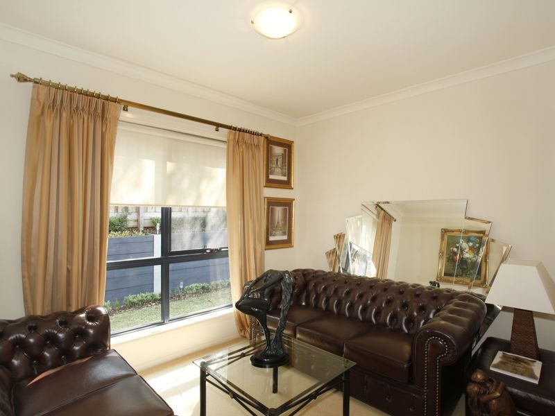 2/49 Palmerston Street, Berwick VIC 3806