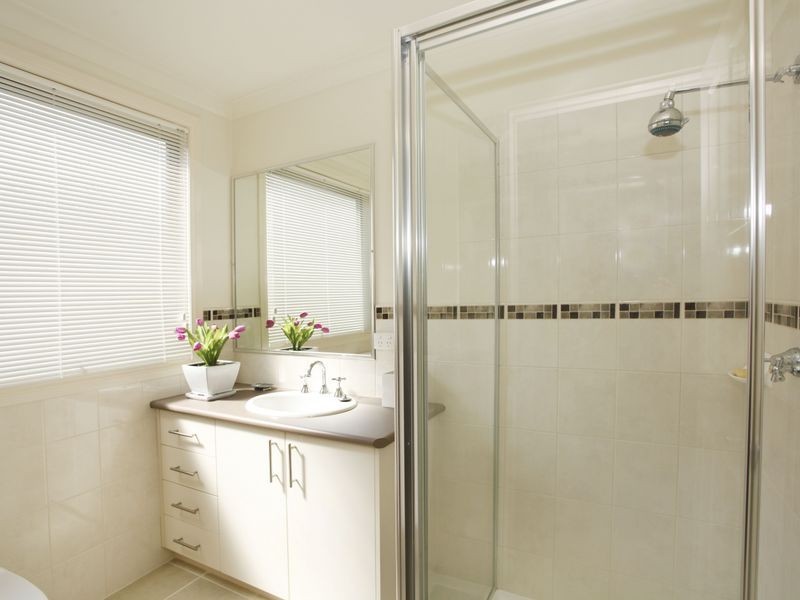 2/49 Palmerston Street, Berwick VIC 3806