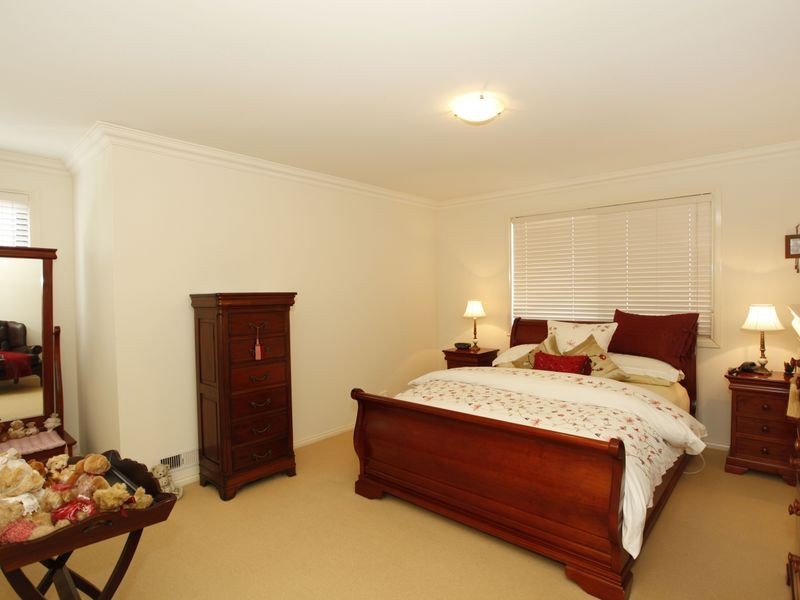 2/49 Palmerston Street, Berwick VIC 3806