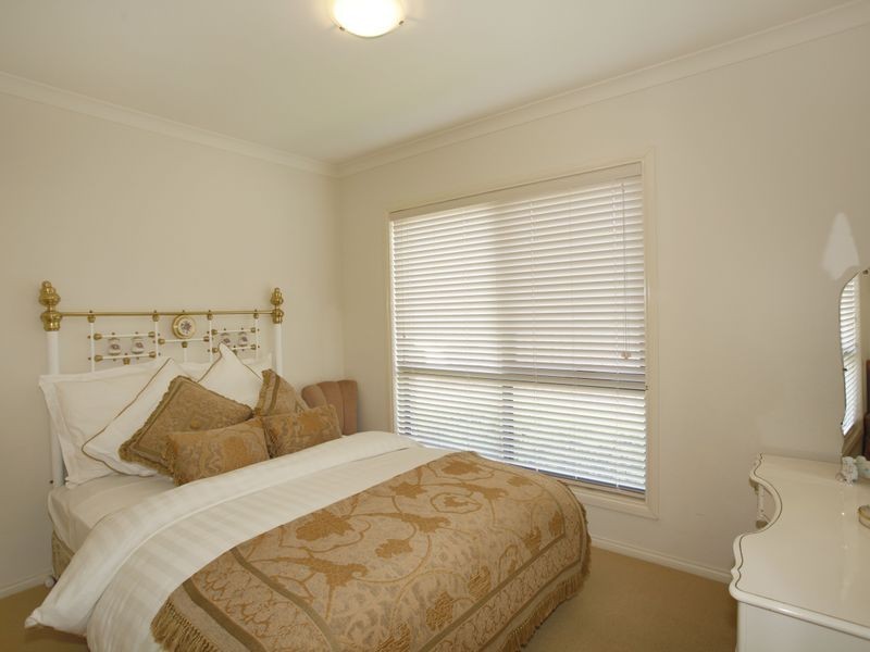 2/49 Palmerston Street, Berwick VIC 3806