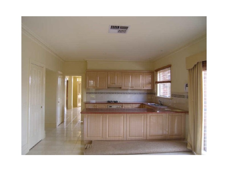 7 The Esplanade, Narre Warren South VIC 3805