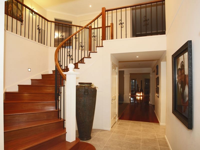 4 Viewgrand Drive, Berwick VIC 3806