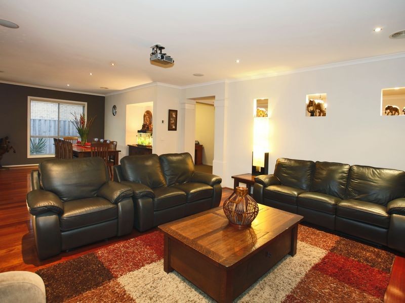 4 Viewgrand Drive, Berwick VIC 3806