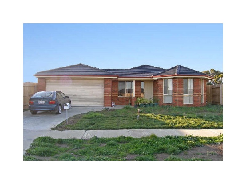 2 Chin Court, Berwick VIC 3806