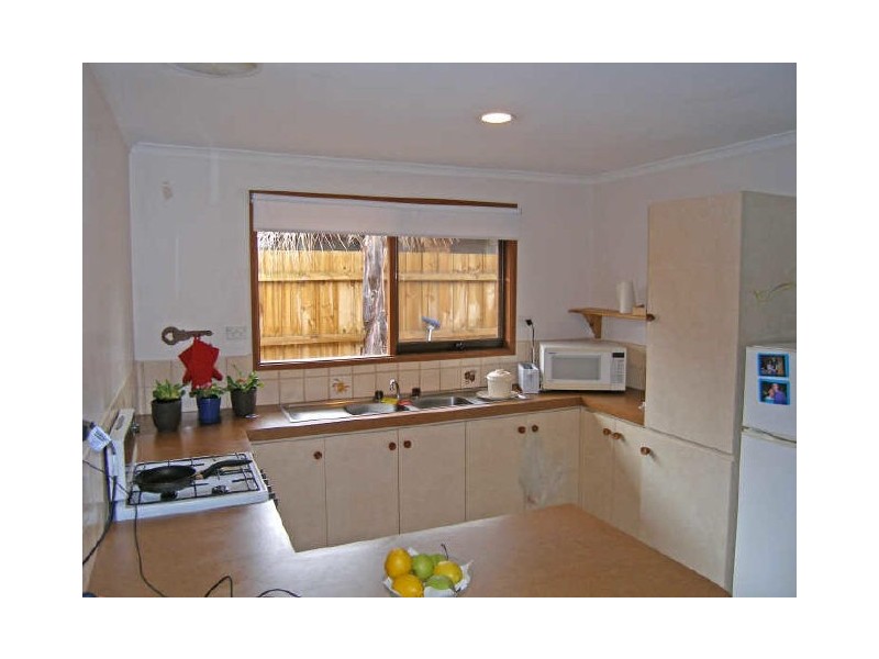 30 Hazelwood Avenue, Cranbourne North VIC 3977