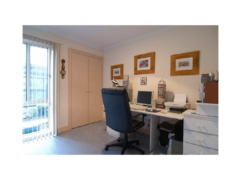 20 Turnberry Avenue, Narre Warren South VIC 3805