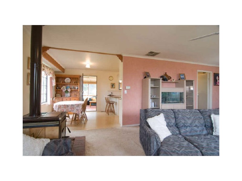 14 Ayr Court, Berwick VIC 3806