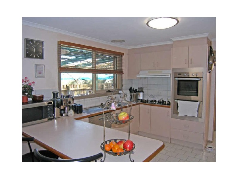 21 Maryn Close, Berwick VIC 3806