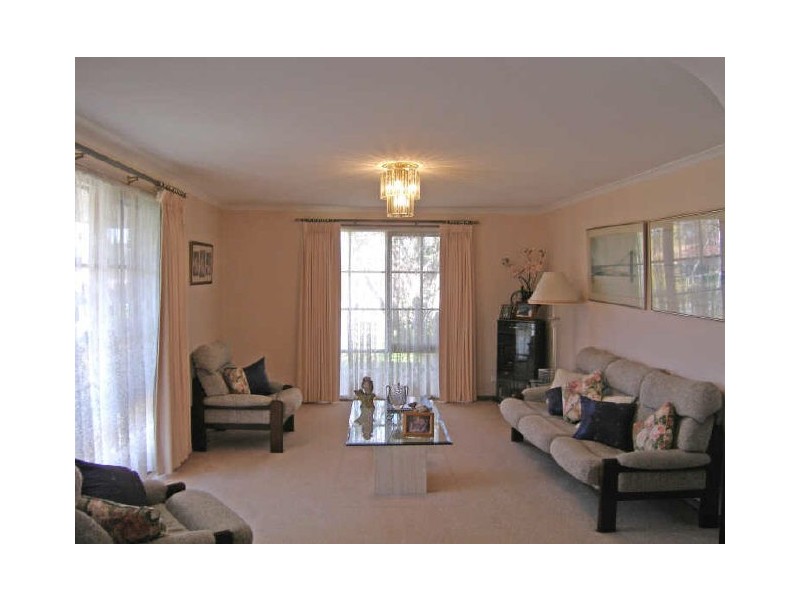 21 Maryn Close, Berwick VIC 3806