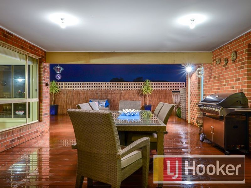 2 Talinga Court, Berwick VIC 3806