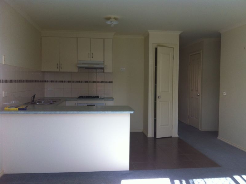 4/19-21 Maculata Drive, Cranbourne VIC 3977