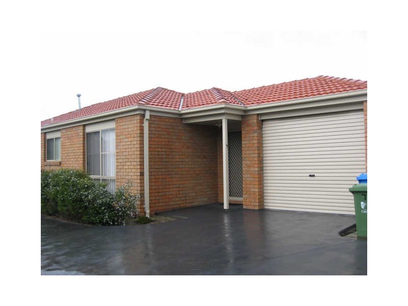 7/19-21 Maculata Drive, Cranbourne VIC 3977
