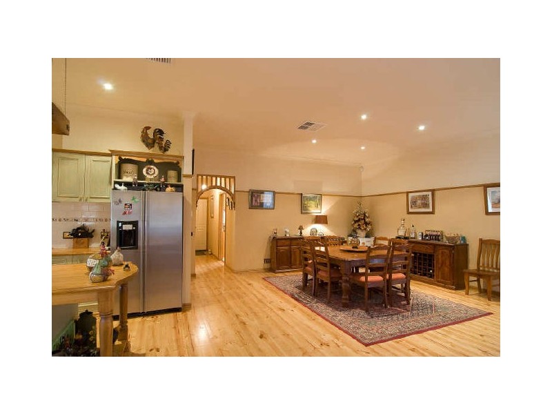 18 Hunt Club Road, Narre Warren South VIC 3805