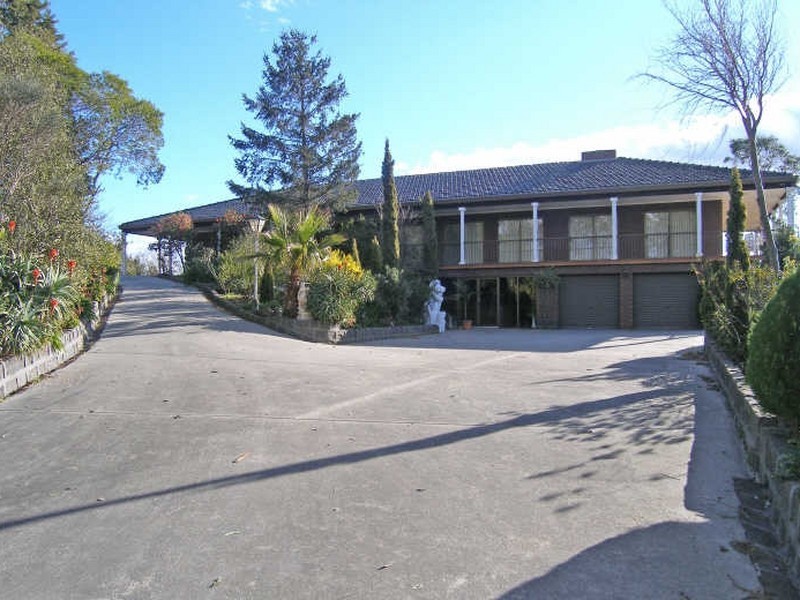 315 Harkaway Road, Harkaway VIC 3806