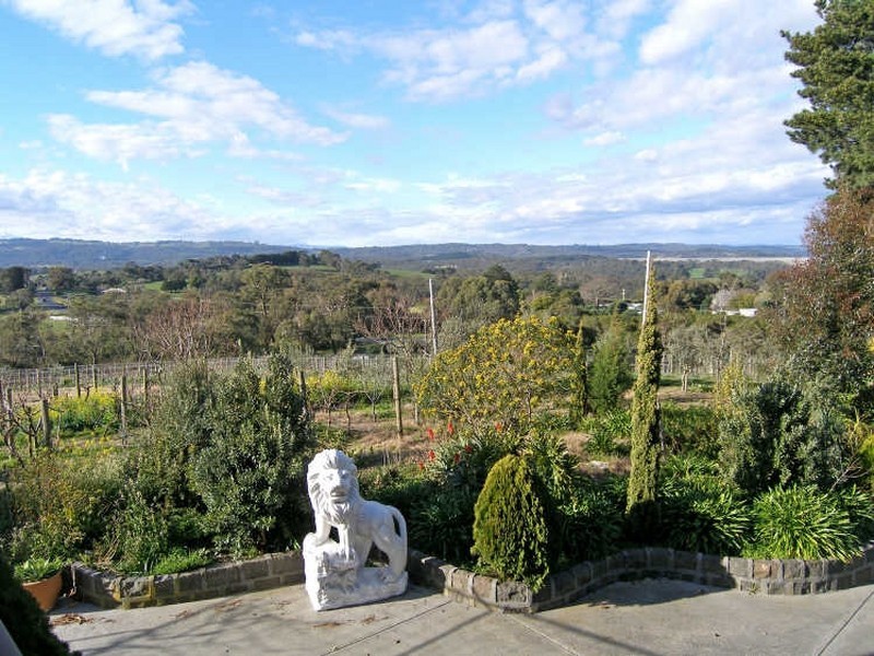 315 Harkaway Road, Harkaway VIC 3806