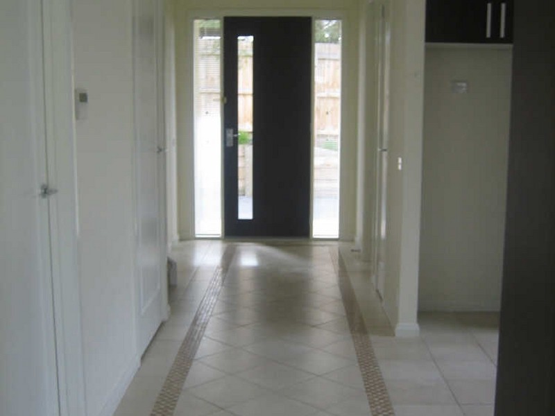 2/58 Palmerston Street, Berwick VIC 3806