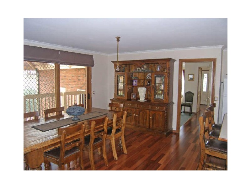 4 Nathan Court, Pakenham VIC 3810