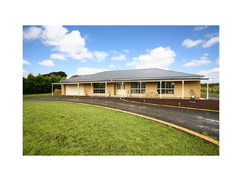 16 Market Lane, Narre Warren South VIC 3805