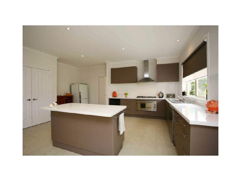 16 Market Lane, Narre Warren South VIC 3805