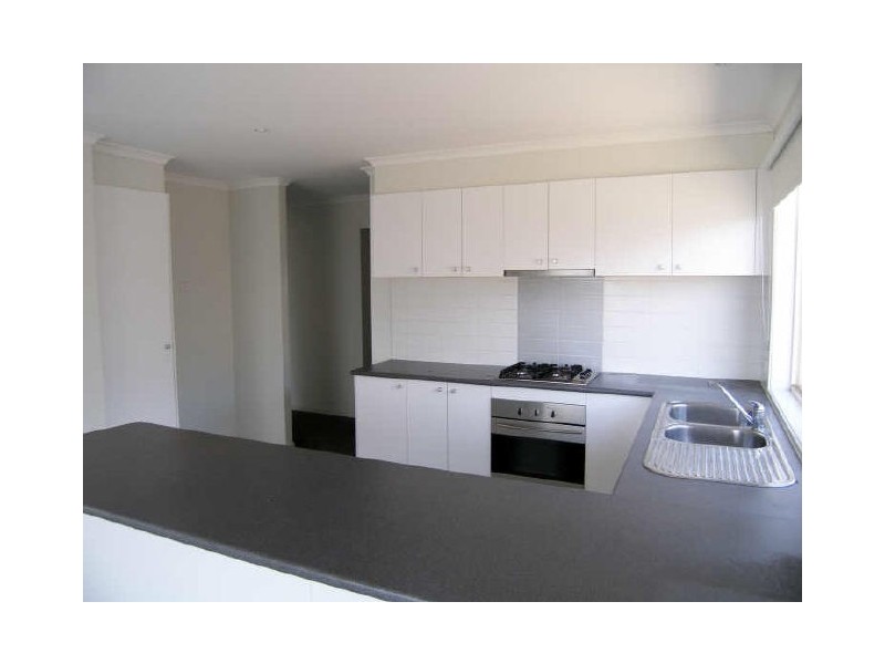 38 Sing Crescent, Berwick VIC 3806