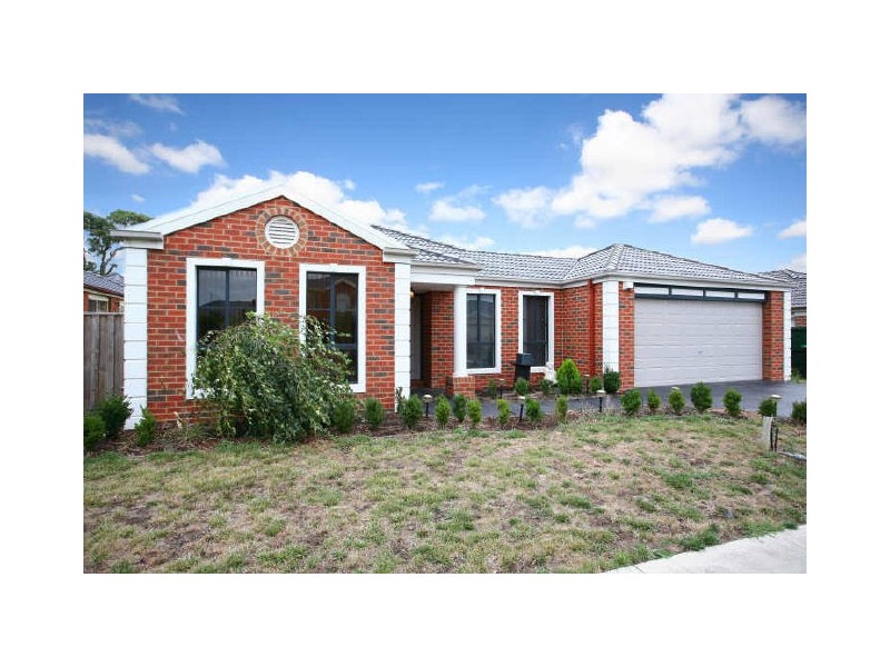 11 Tower Avenue, Narre Warren South VIC 3805