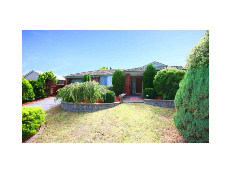 17 Gull Way, Narre Warren South VIC 3805