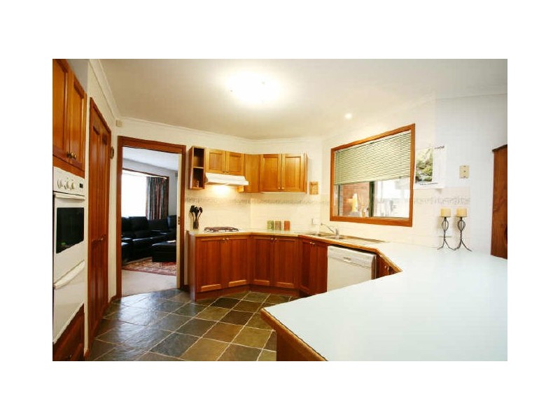 17 Gull Way, Narre Warren South VIC 3805