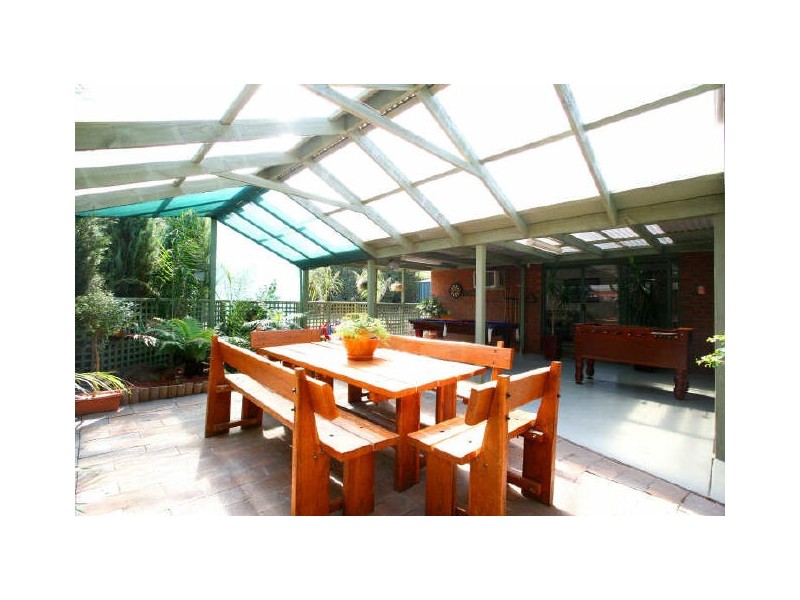 17 Gull Way, Narre Warren South VIC 3805