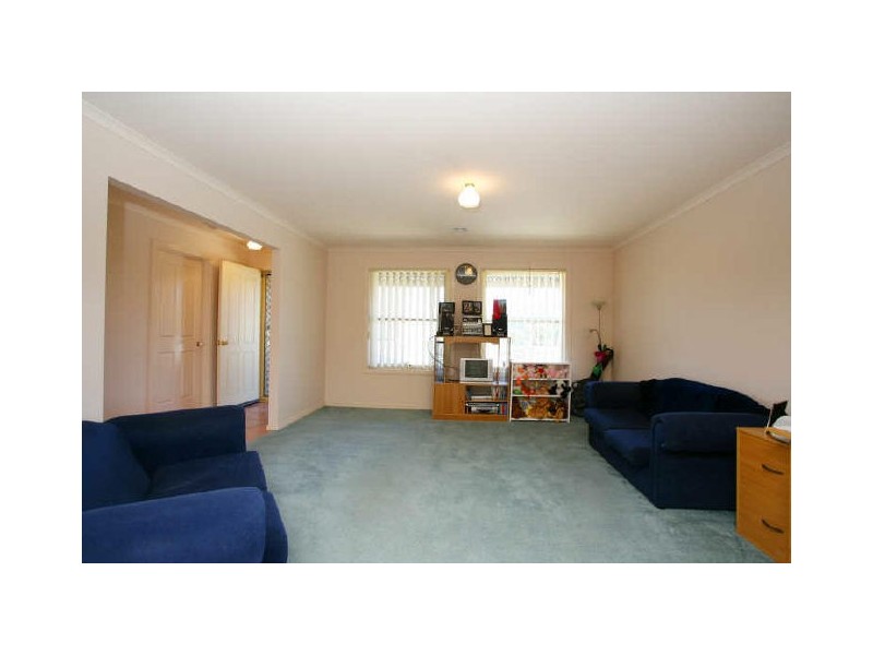 28 Breamlea Way, Cranbourne VIC 3977