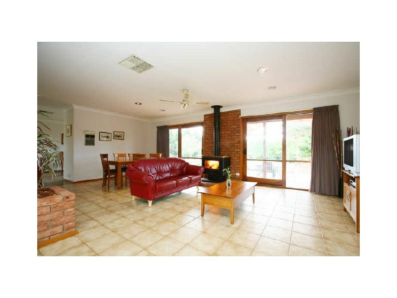 2 Gori Court, Narre Warren North VIC 3804